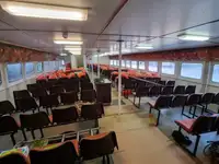 Tàu du lịch để bán