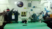 Tàu kéo để bán