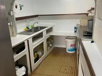 Tàu chở khách để bán
