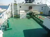 Tàu kéo để bán