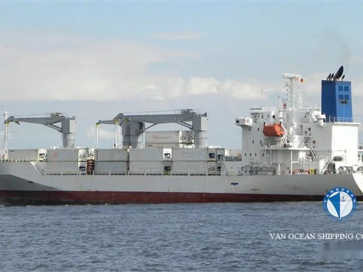 Tàu lạnh để bán