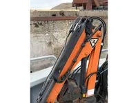 Tàu làm việc để bán