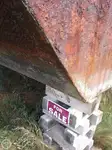Sà lan để bán
