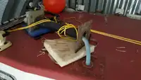 Tàu kéo lưới để bán