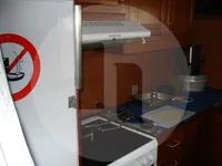 Tàu kéo lưới để bán