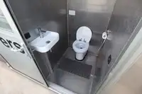 Tàu du lịch để bán