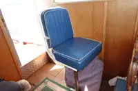 Tàu kéo để bán