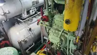 Tàu câu dài để bán
