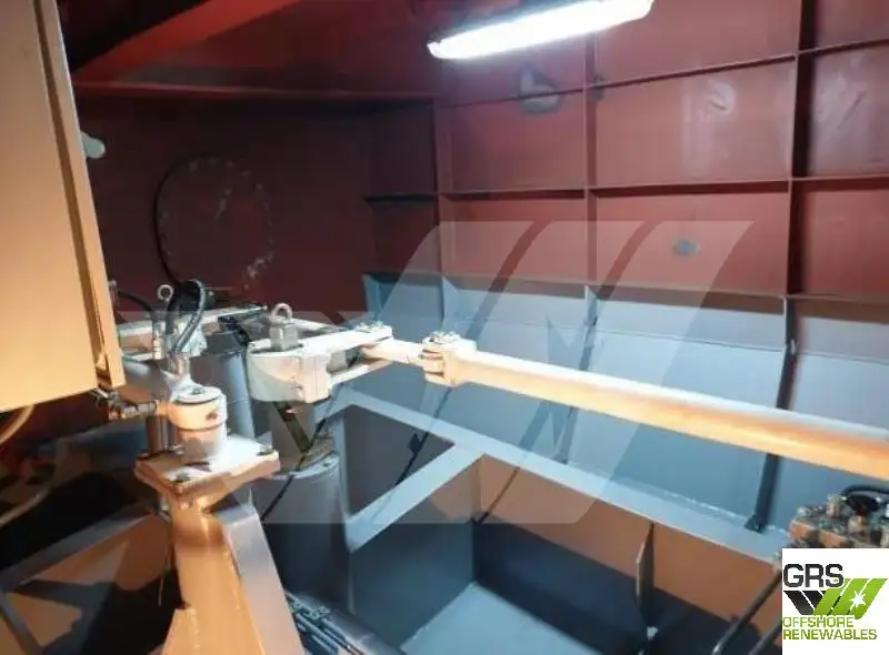 Tàu kéo để bán