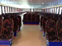 Tàu du lịch để bán
