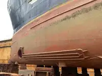 Tàu kéo lưới để bán