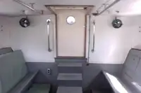 Tàu chở thủy thủ đoàn để bán