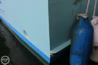 Tàu chế biến cá để bán