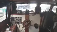 Tàu đánh cá để bán