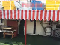 Tàu container để bán