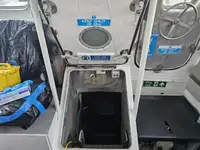 Thuyền cứu sinh để bán