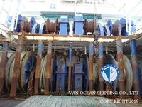Tàu kéo lưới để bán