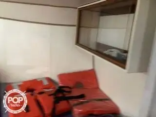 Tàu cung cấp để bán
