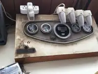 Tàu kéo lưới để bán