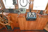 Tàu kéo để bán