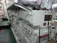 Tàu câu dài để bán
