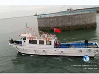 Tàu kéo lưới để bán