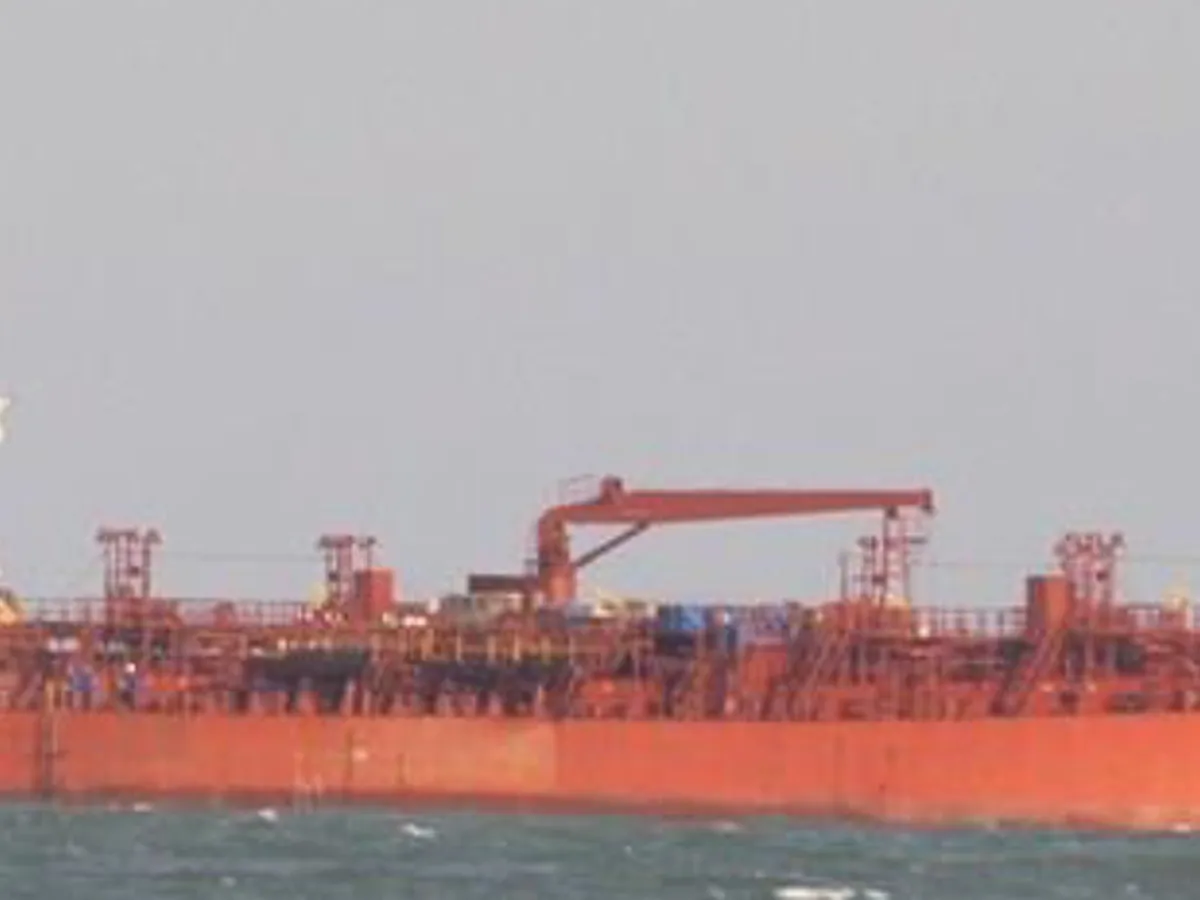Tàu chở dầu/hóa chất để bán