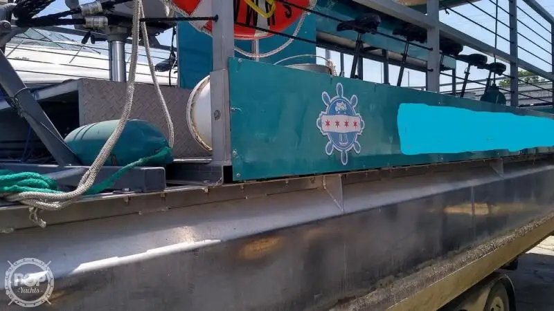 Tàu container để bán