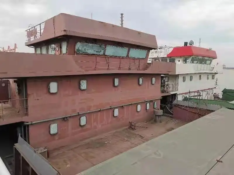 Tàu chở hàng rời để bán