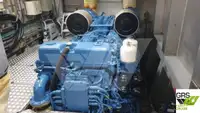 Tàu du lịch để bán