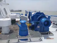 Tàu kéo để bán