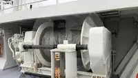 Tàu kéo lưới để bán