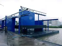 Bến tàu nổi rao bán