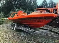 Tàu cứu hộ để bán