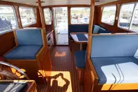 Tàu chở khách để bán