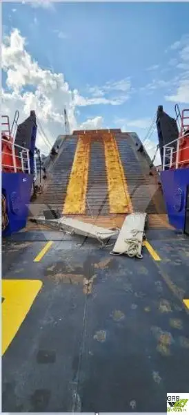 Tàu đổ bộ, chở hàng để bán