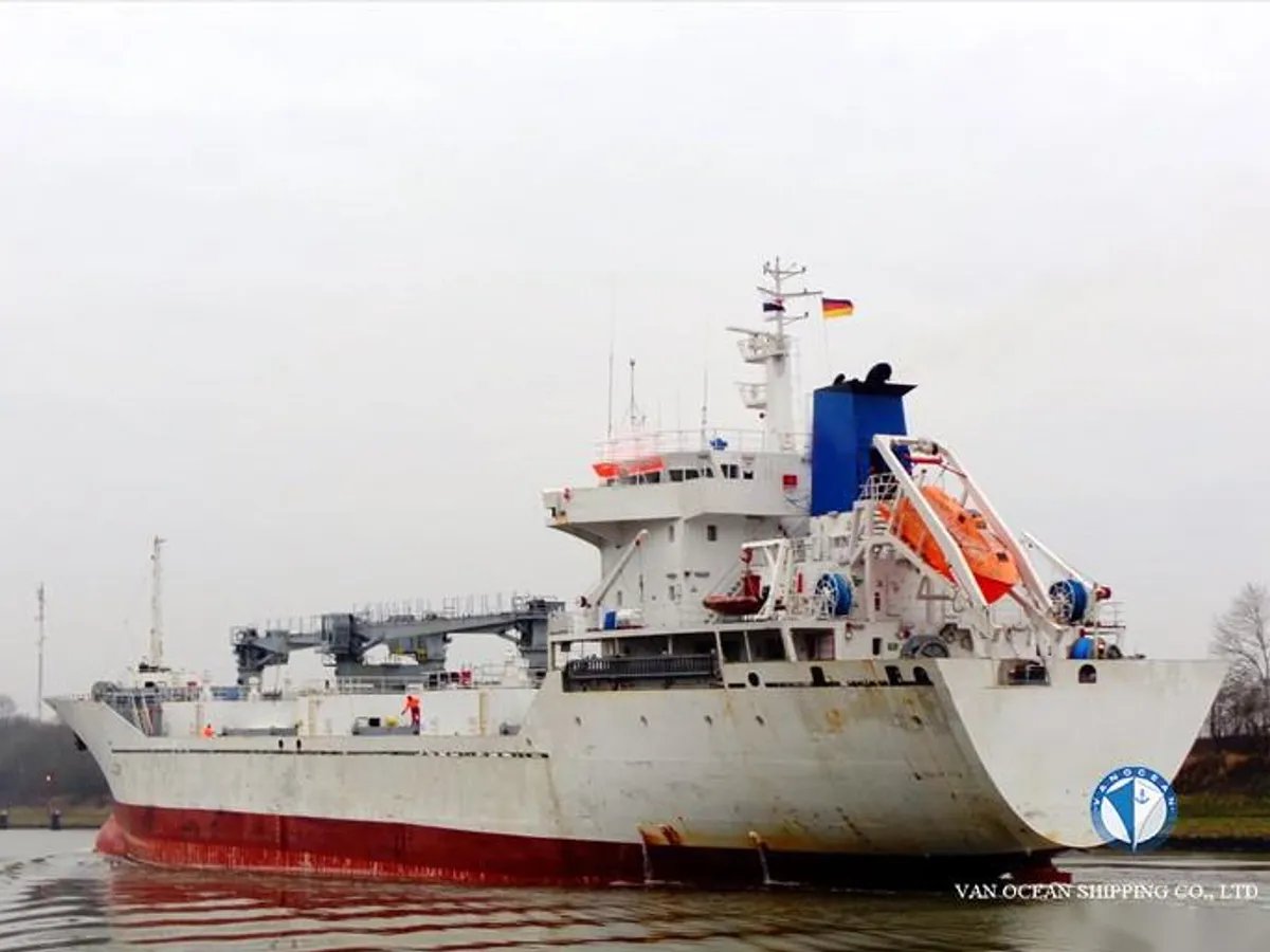 Tàu lạnh để bán