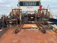 Tàu kéo lưới để bán