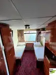 Tàu du lịch để bán