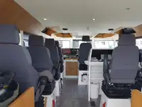 Tàu dẫn đường để bán