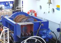Tàu làm việc để bán
