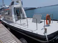 Tàu dẫn đường để bán