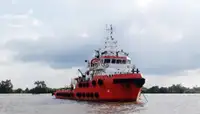 Thuyền kéo rao bán