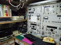 Tàu câu dài để bán