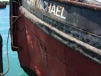 Tàu kéo để bán
