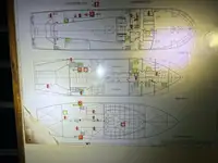 Tàu kéo lưới để bán