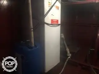 Tàu cung cấp để bán