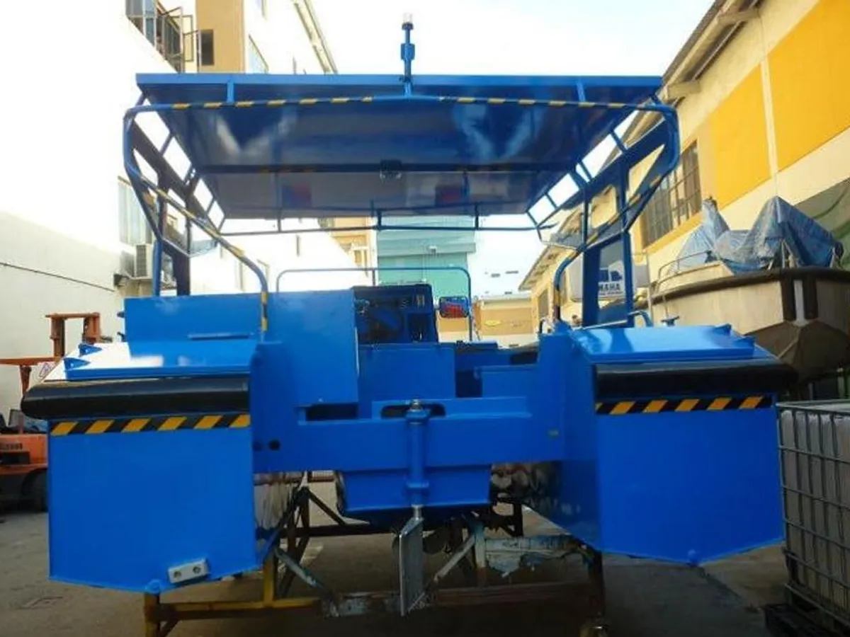 Tàu làm việc để bán