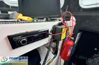 Tàu làm việc để bán