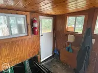 Tàu kéo lưới để bán